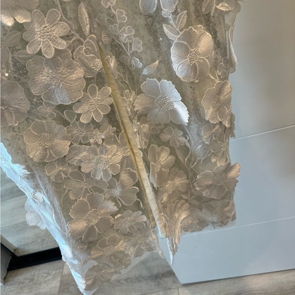 Helsi Norah Floral Sequin Gown - Picture 6 of 9